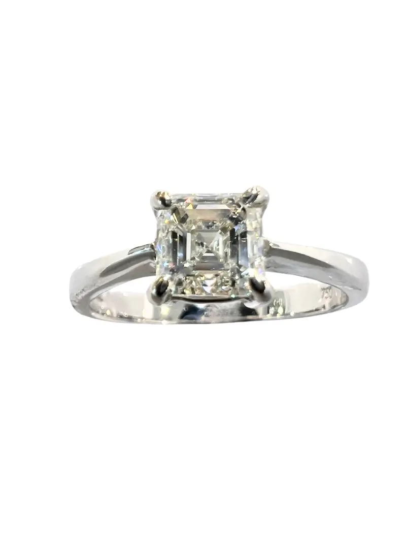 Asscher Cut 1.00 Carat Solitaire Diamond Ring 1
