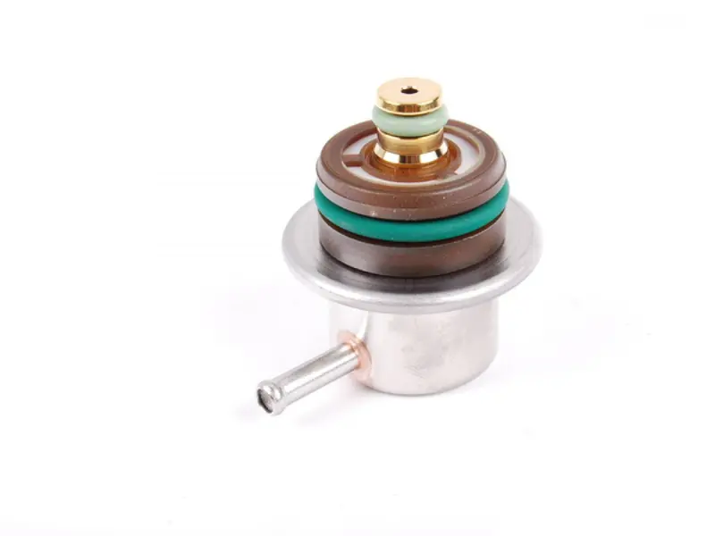 Audi / Vw  Regulator   037-133-035C 1