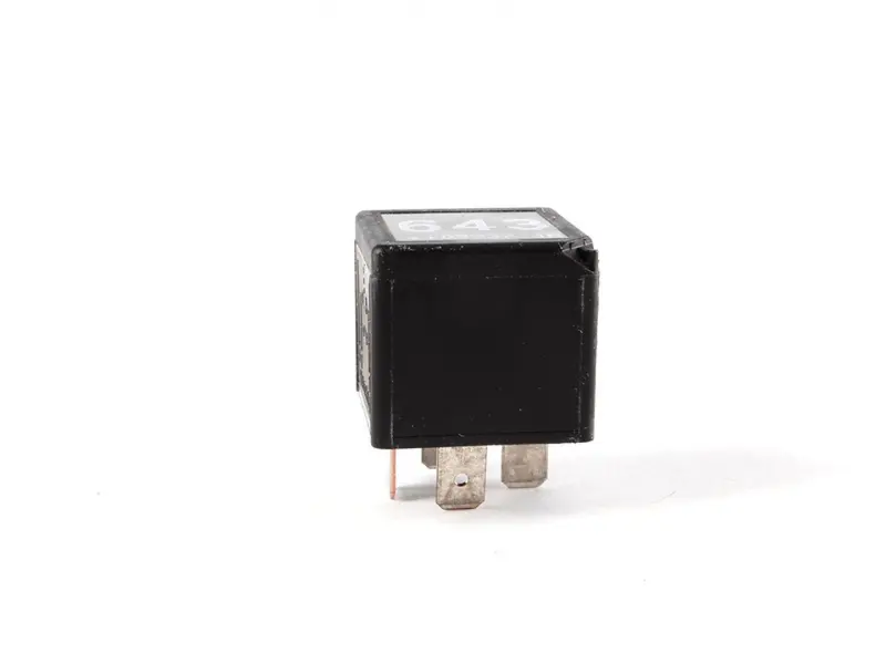 Audi / Vw  Relay   4H0-951-253A 1
