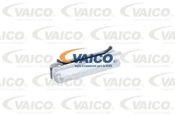 Bmw Windscreen Moulding Clip 1