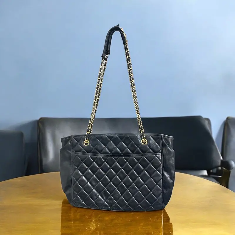 Chanel Lambskin Shoulder Bag 1