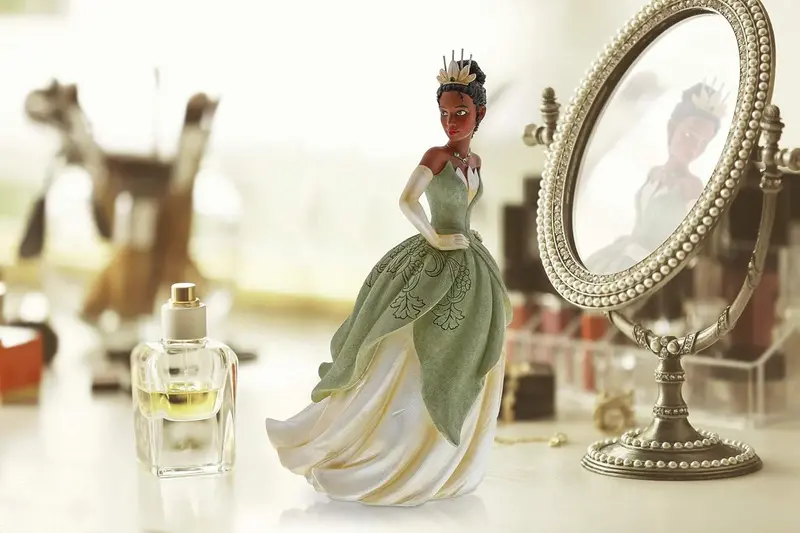 Enesco Disney Showcase Couture De Force Princess And The Frog Tiana Figurine, 8.46" 1