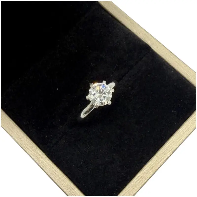 Pt850 Natural Diamond Ladies Ring 1