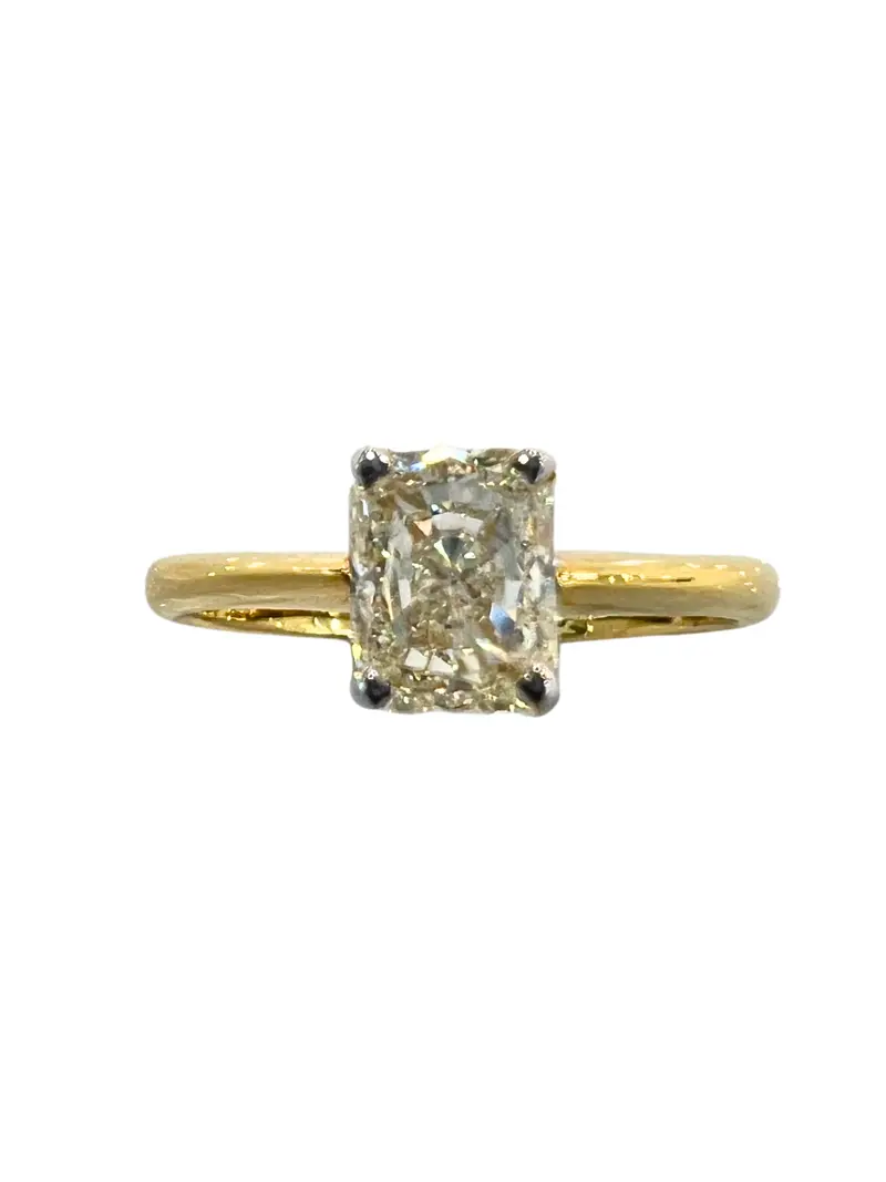 Radiant Cut 1.00 Carat Solitaire Diamond Ring 1