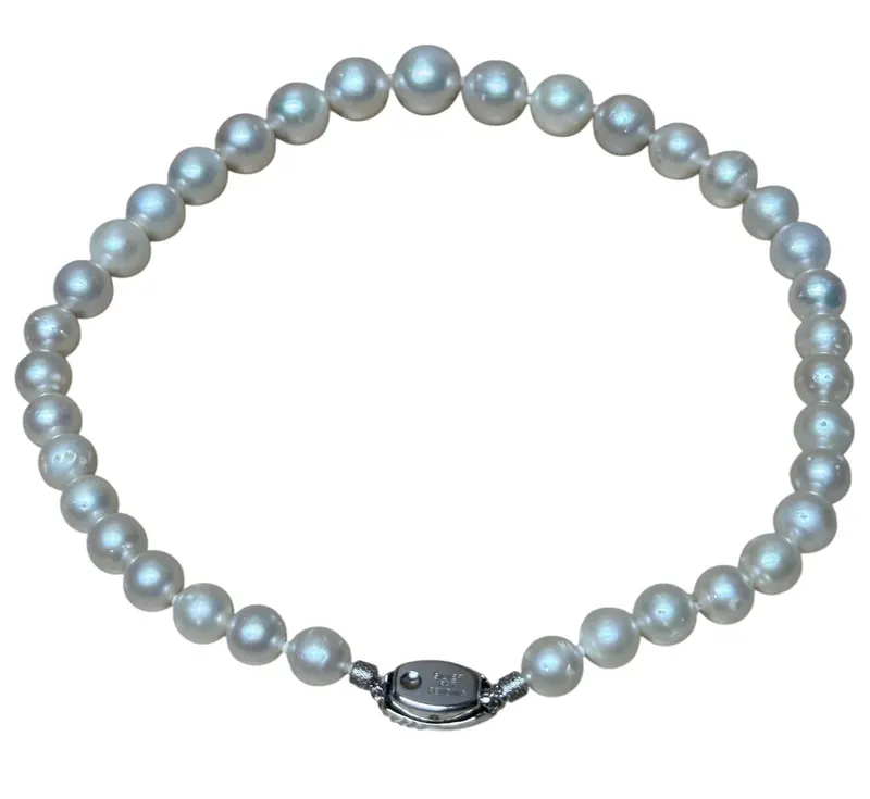 White Pearl Necklace 1